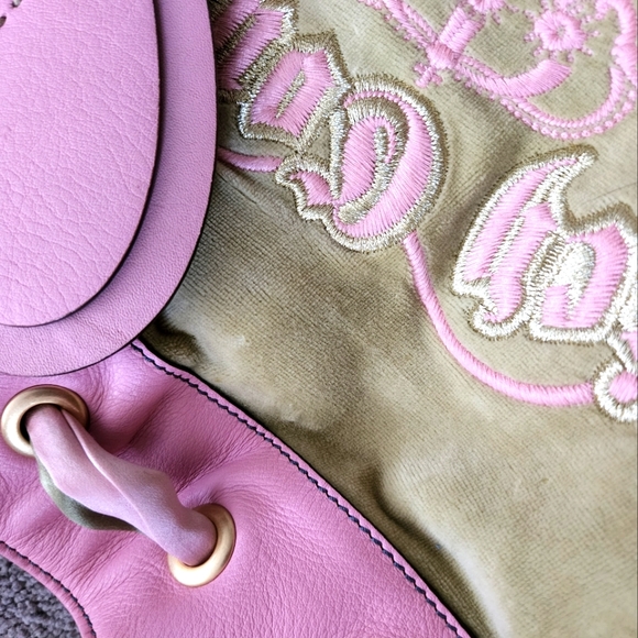 SOLD Juicy Couture Velour Sage Green and Baby Pink Daydreamer Bag - Picture 5 of 13